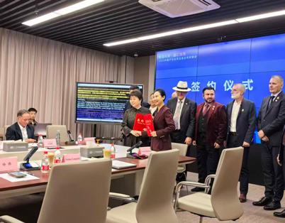 Presentación en el evento de intercambio entre China y Alemania: Estaciones de energía portátiles fiables y ecológicas que impulsan el futuro de la energía limpia