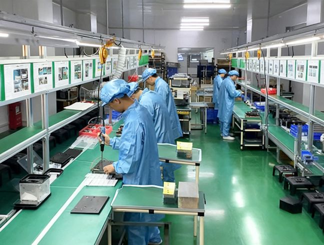 Taller de montaje de centrales eléctricas portátiles